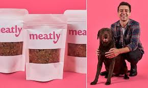 UK Approves Lab-Grown Chicken Meat for Pet Food: A Revolutionary Step in Pet Nutrition
